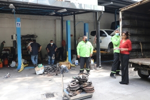 CCR ENTREGA RESIDUOS DE VEH&Iacute;CULOS  PARA ADECUADO MANEJO AMBIENTAL