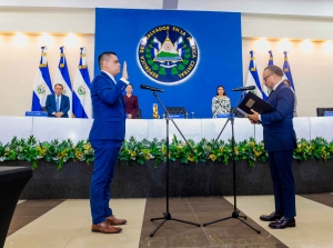 Asamblea Legislativa juramenta a Walter Sosa Funes como Presidente de la CCR