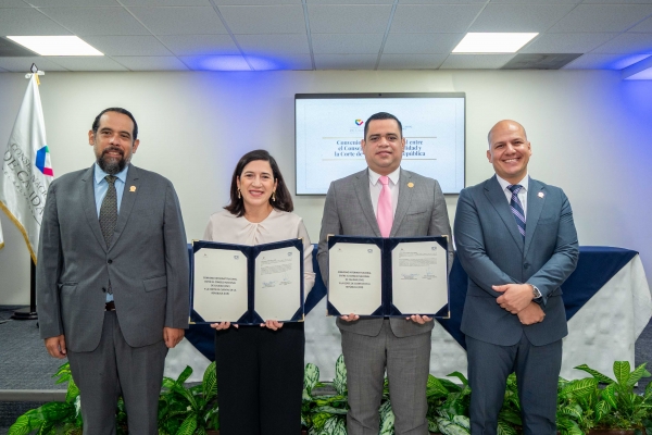 CCR y CNC suscriben convenio para fortalecer la calidad y modernizaci&oacute;n de la gesti&oacute;n p&uacute;blica