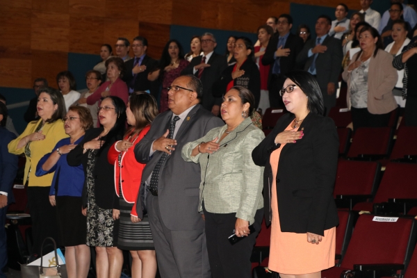 PRESIDENTE DE LA CORTE DE CUENTAS ASISTE A CONMEMORACI&Oacute;N DE 25 A&Ntilde;OS DE LA JURISDICCI&Oacute;N DE FAMILIA